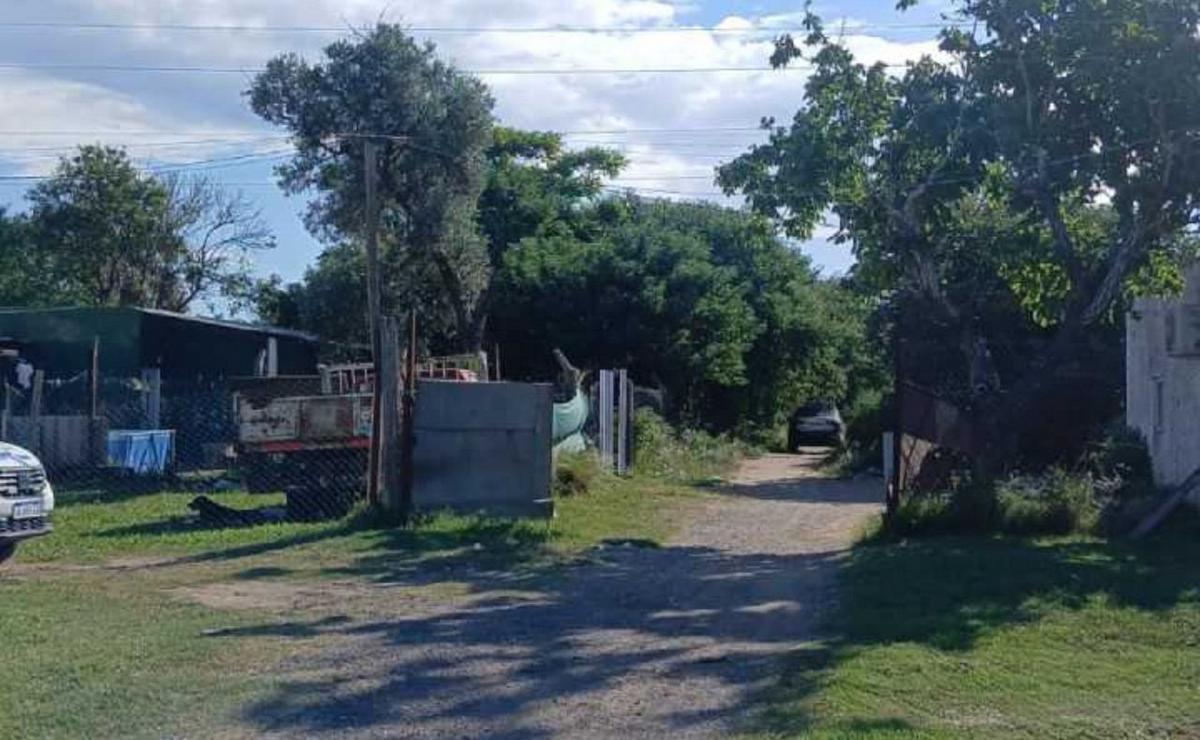 FOTO: Mataron a un hombre de 39 años de al menos 12 disparos en Puerto San Martín.