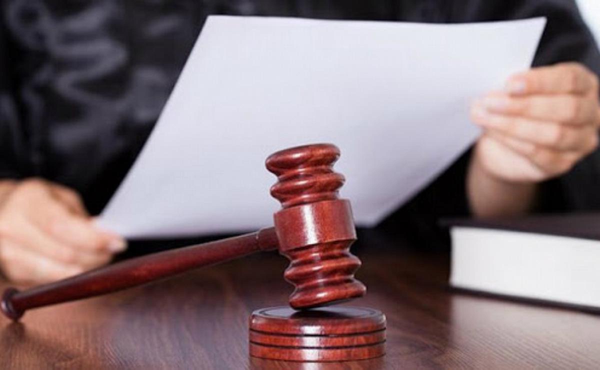 Anulan una sentencia judicial porque el juez usó IA (Foto: Comercio y Justicia).