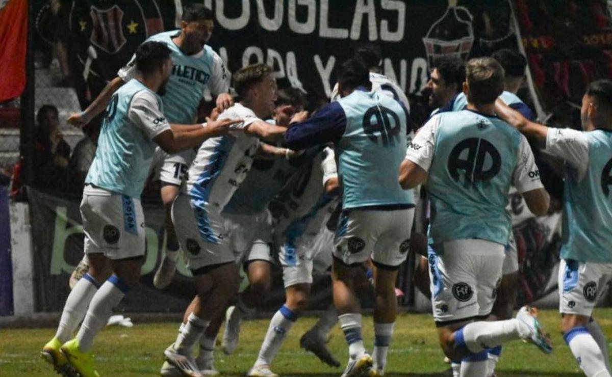 Atlético Rafaela acaricia la final por el ascenso. (Foto:Gentileza)