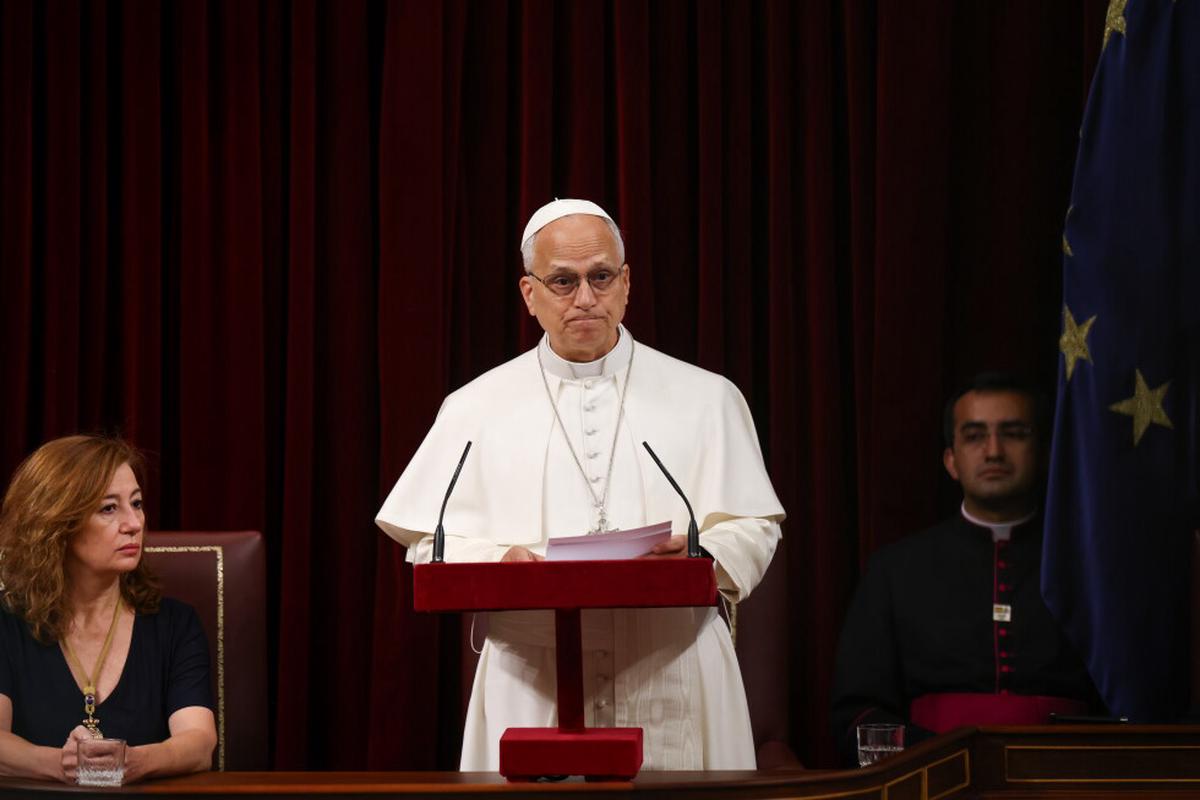 El papa exige respeto a migrantes y al derecho internacional en su discurso ante Congreso español