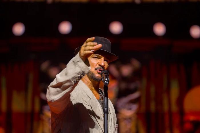 El fascinante detrás de escena de los shows de Ricardo Arjona en su gira internacional