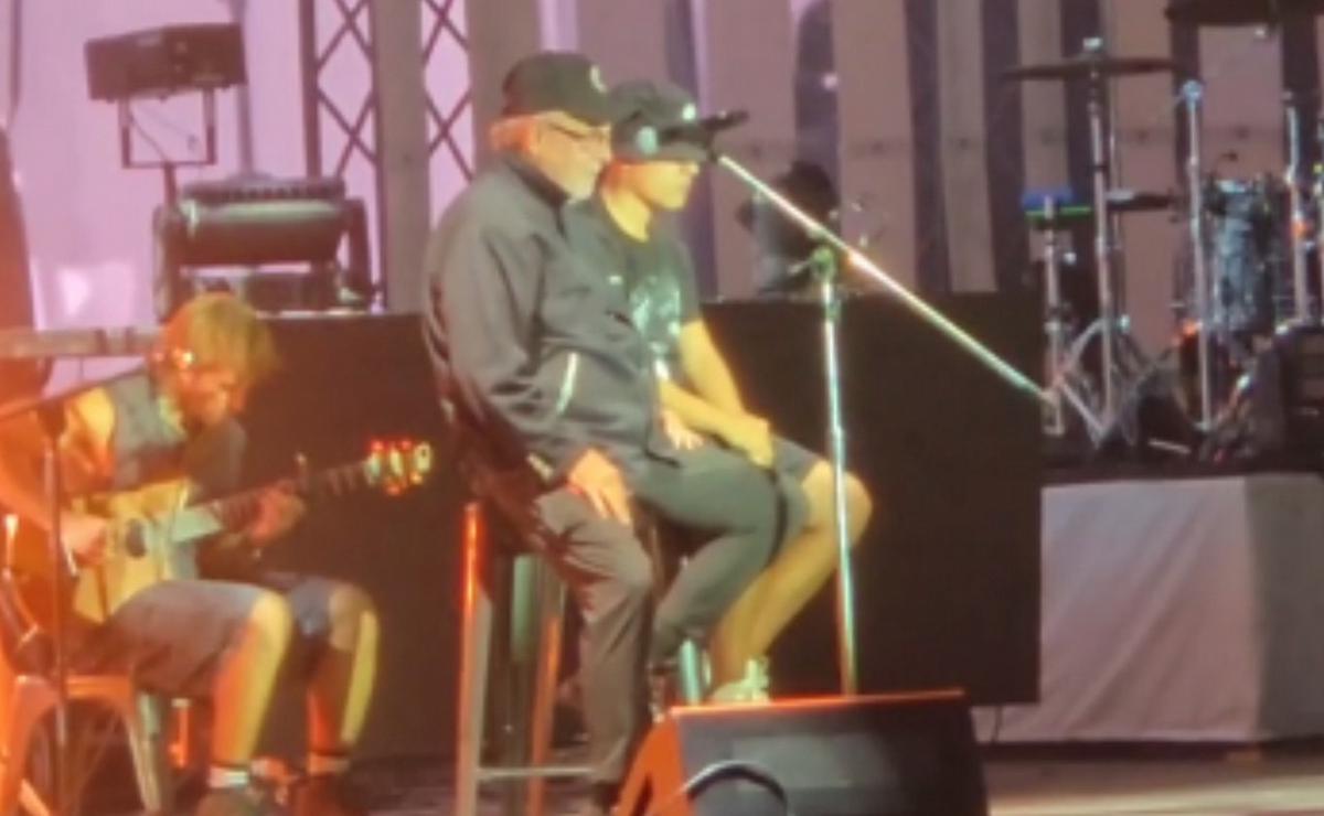 Trueno invitó a León Gieco a compartir escenario.