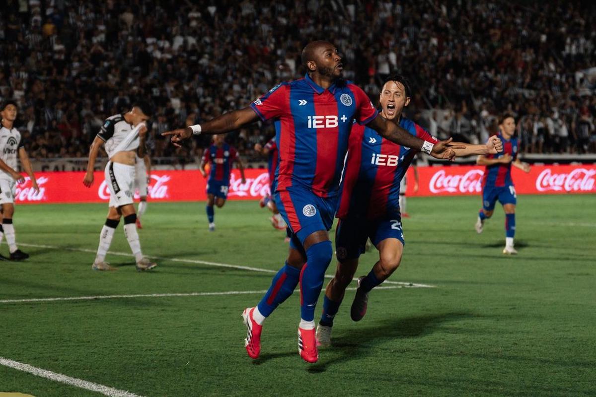 San Lorenzo vs. Central Córdoba.