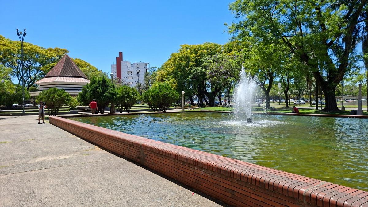 La plaza donde fue encontrado el niño en Santa Fe. (Foto: Matías Arrieta/Cadena 3)