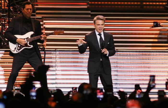 Luis Miguel revela su esperado Tour 2027 tras el éxito de sus conciertos recientes