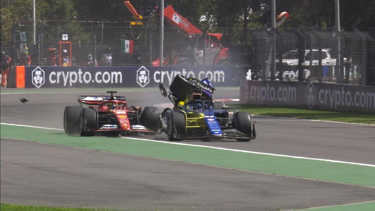 FOTO: Albon destrozó su auto tras chocar con Bearman. 