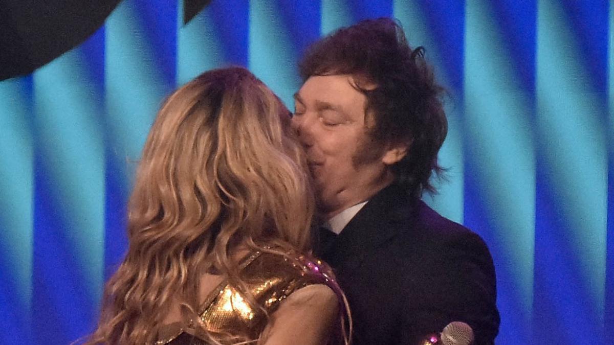 Javier Milei y Fátima Florez en Mar del Plata durante la temporada 2024 (Agencia NA-José Scalzo)