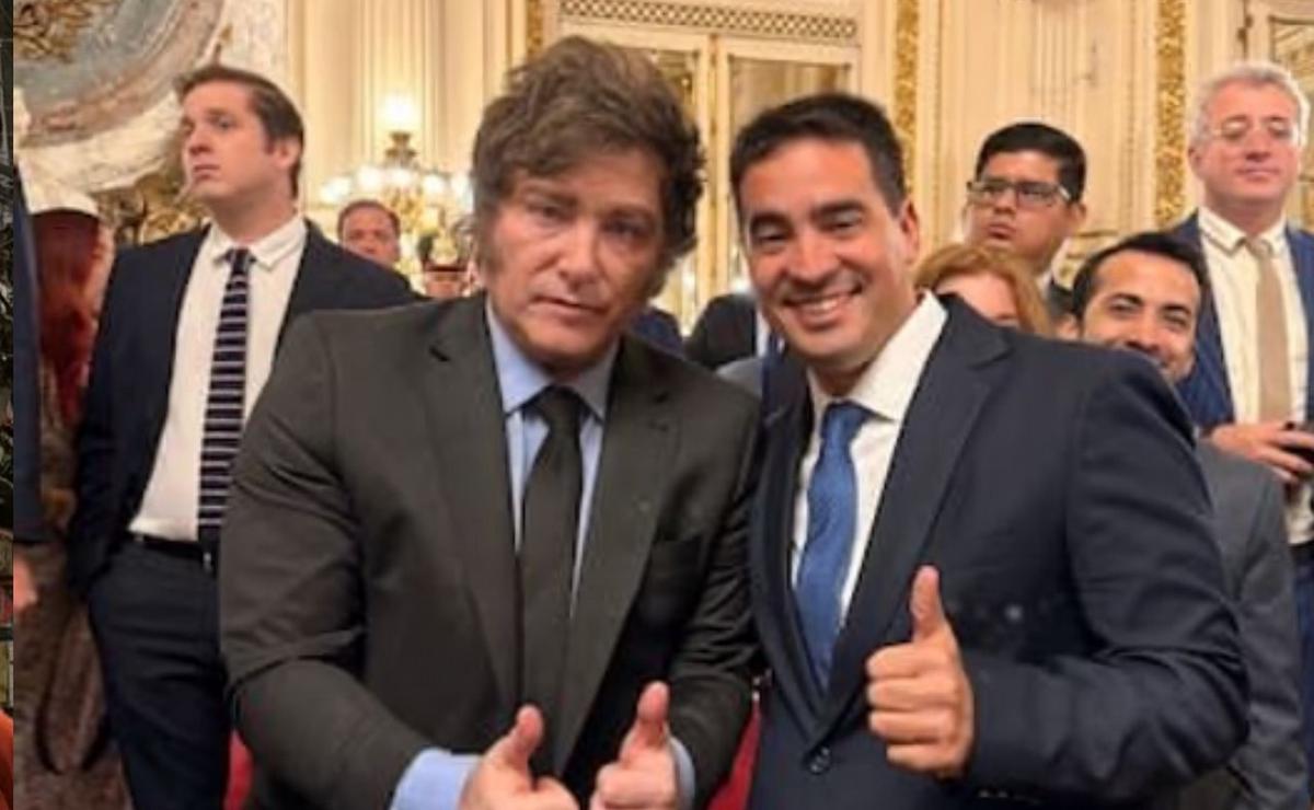 El presidente Javier Milei y el flamante vocero presidencial, Adrián Ravier.