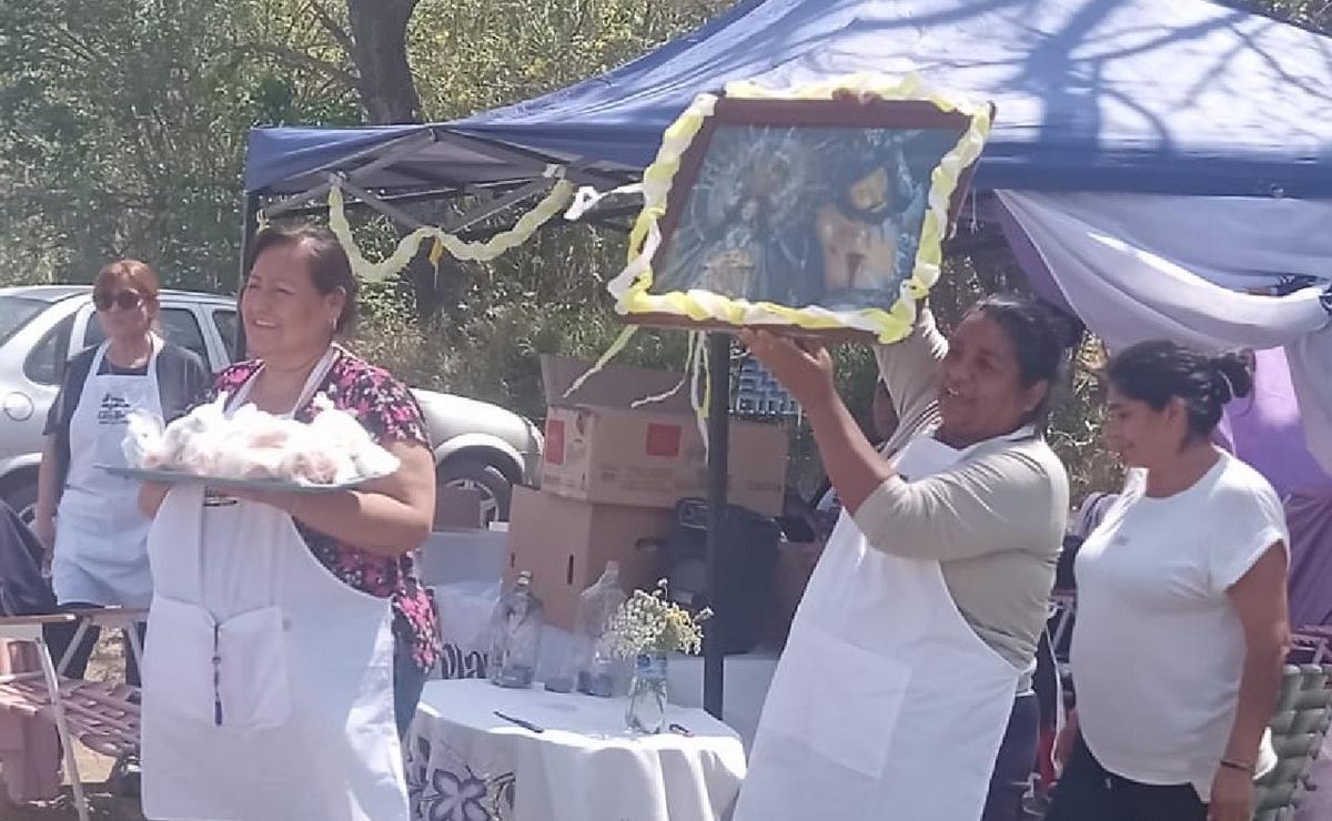 FOTO: Voluntarios asisten a los fieles en la peregrinación de Salta.