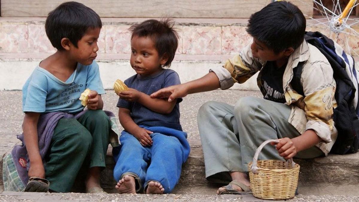 La especialista de UNICEF analiza la reciente disminución de la pobreza infantil