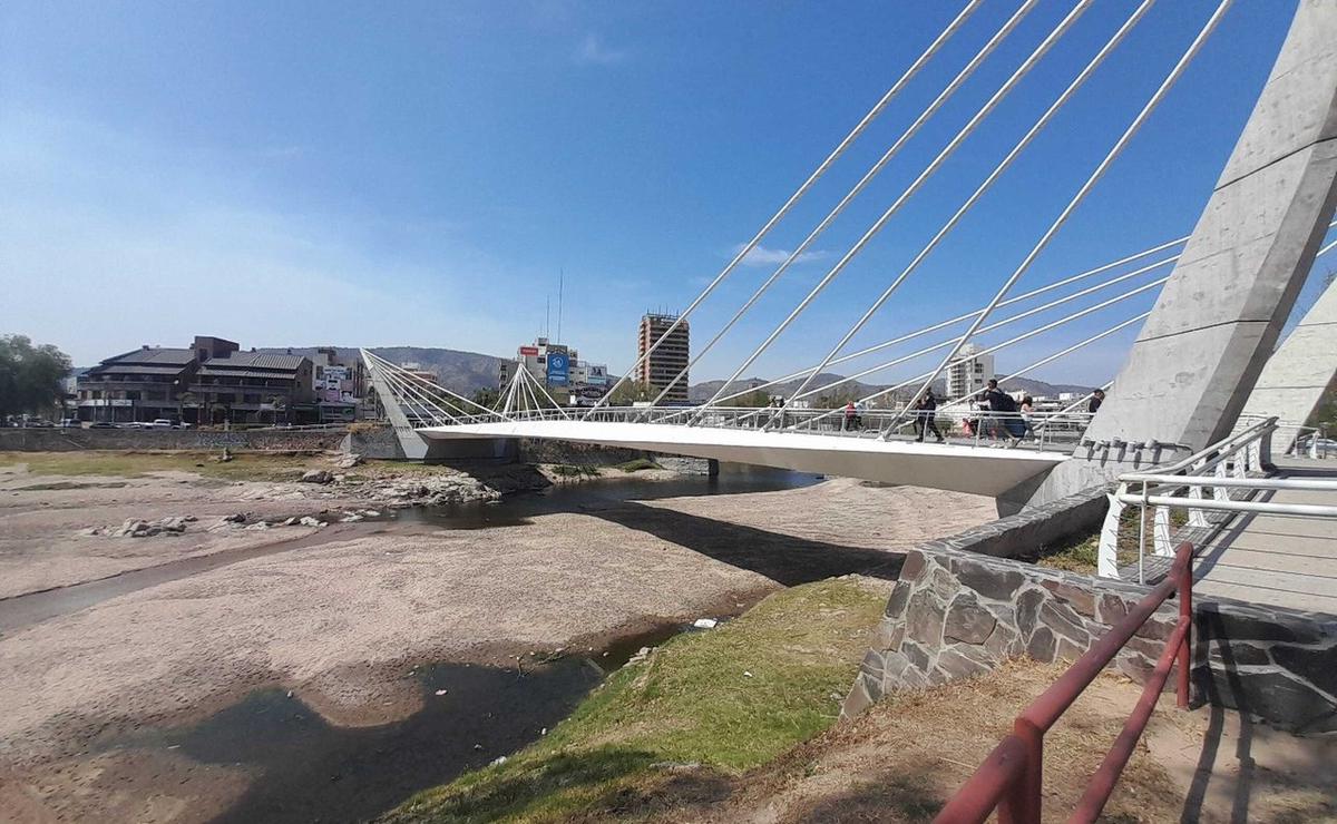 FOTO: Severas restricciones al agua por la sequía en Carlos Paz. (Foto: Carlos Paz Vivo)