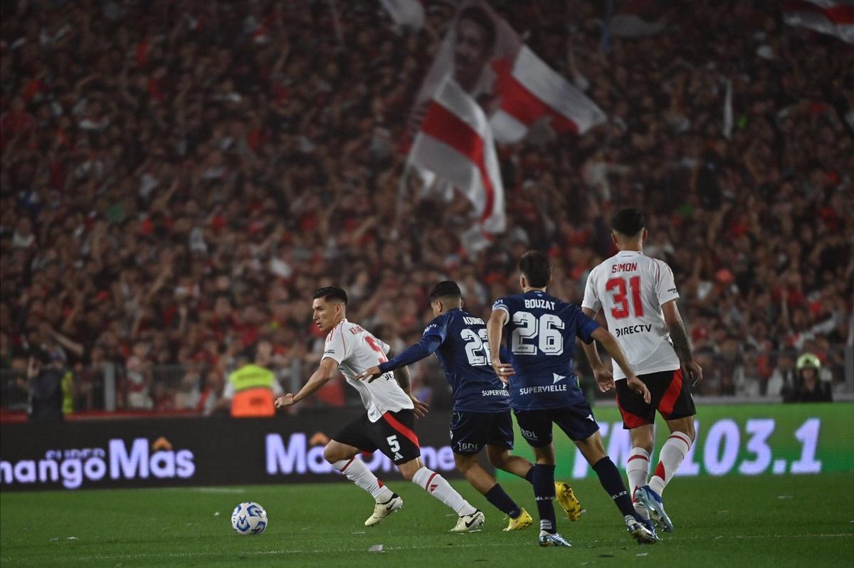 FOTO: River y Vélez no se sacaron ventajas en el "Monumental". (Foto: CARP)