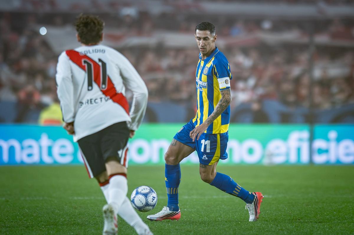 Ángel Di María en el duelo ante River por el Torneo Clausura 2026