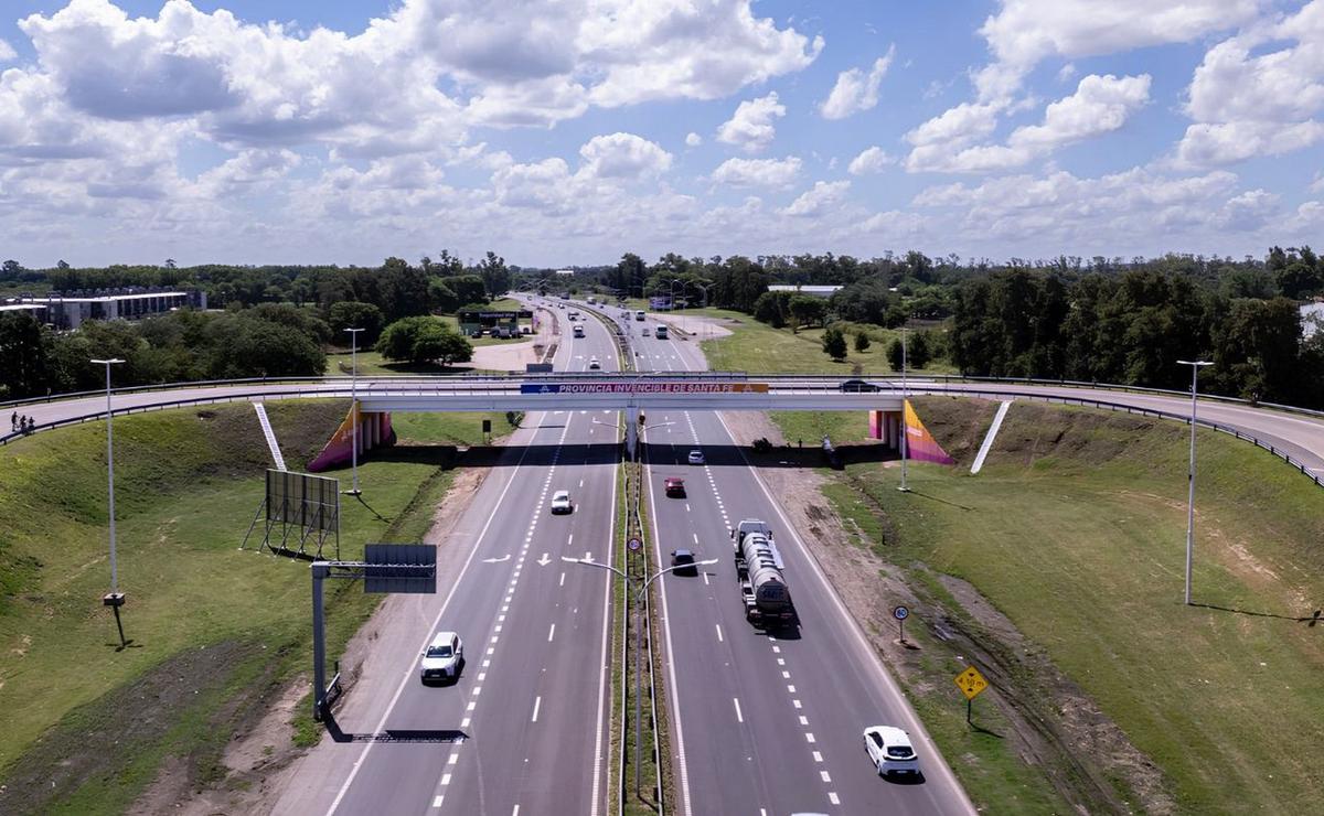 Obras del tercer carril en la Autopista Rosario - Santa Fe.