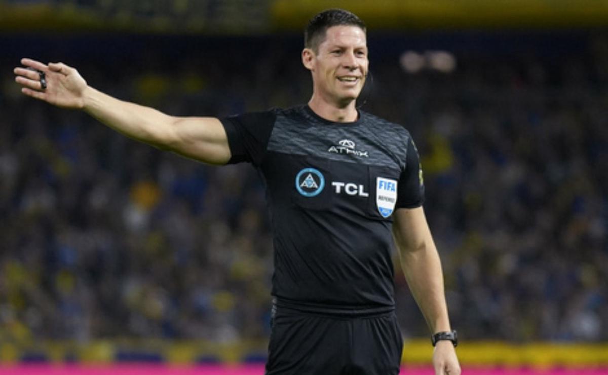 Nicolás Ramírez será el árbitro del Superclásico.