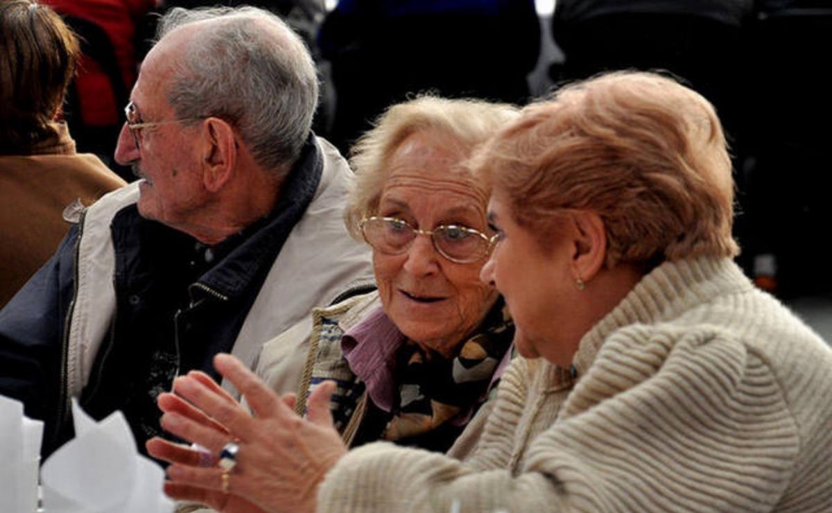 FOTO: ¿Los abuelos deben mantener a nietos en conflicto con la ley? 