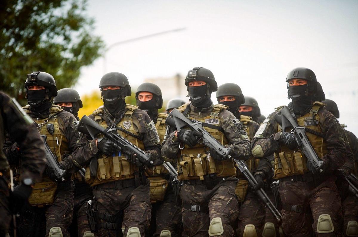 Córdoba homenajeó a veteranos y caídos de Malvinas con un multitudinario acto