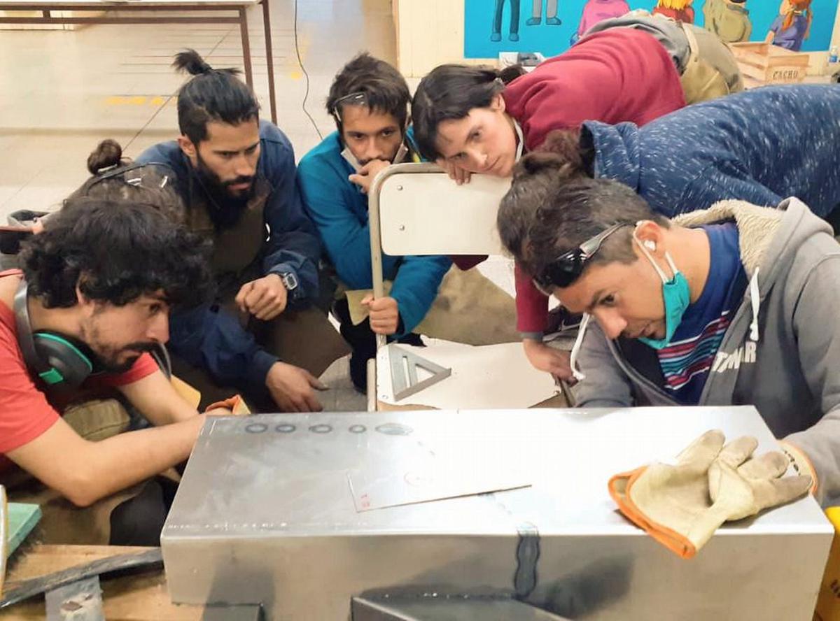 Pablo Durán creó una ecoestufa.