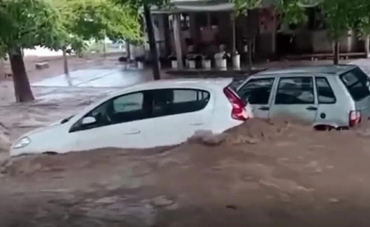 Crecidas y temores: vecinos exigen soluciones