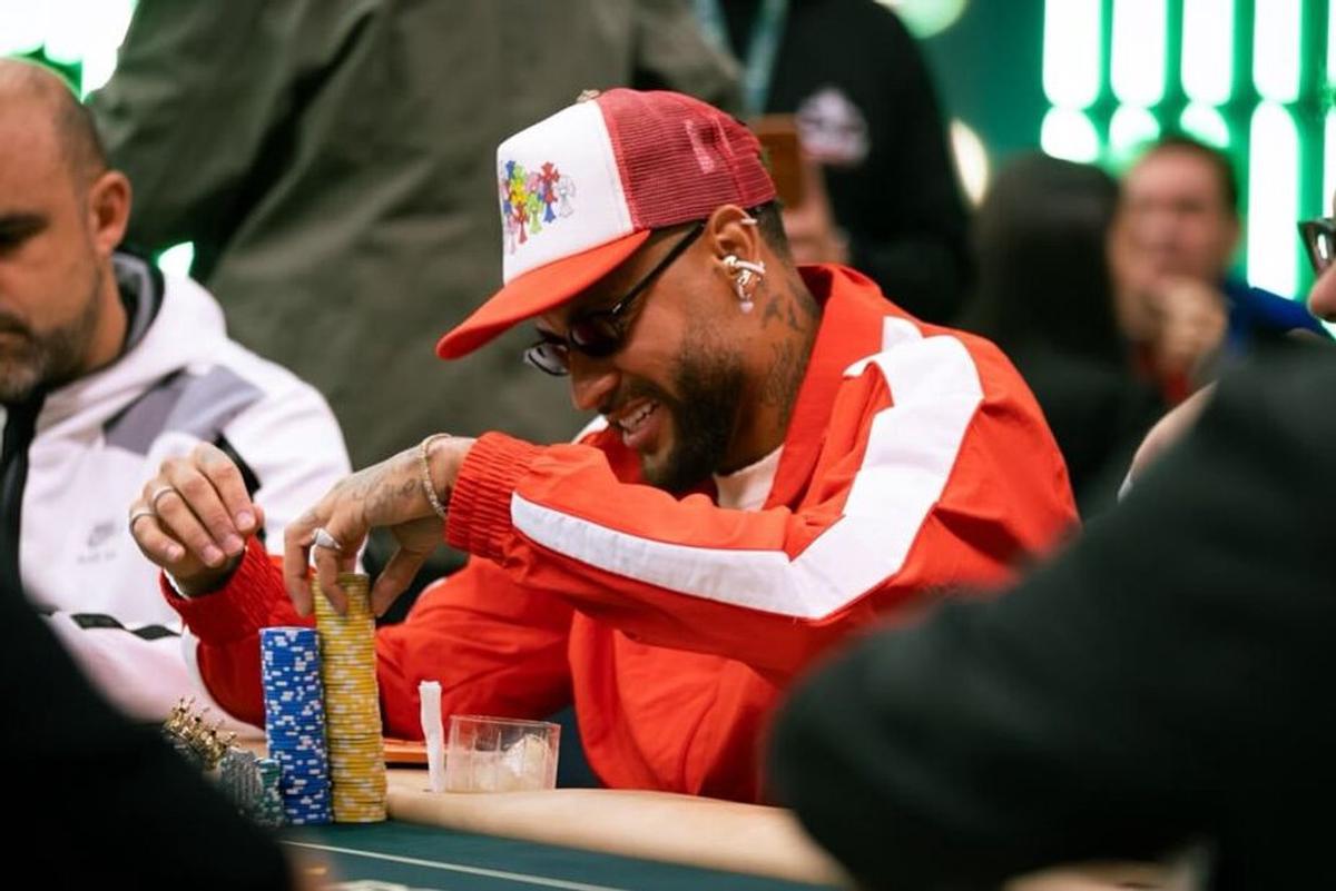 Neymar Jr. en una de sus tantas apariciones en torneos de póker.