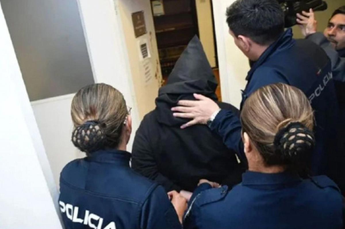 Juicio contra ex policía por el asesinato de sus hijos avanza hacia veredicto final