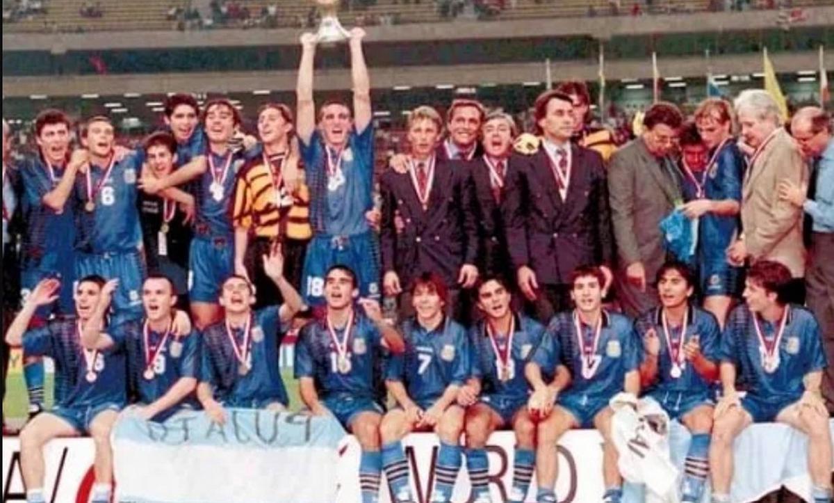 La selección juvenil del 97, cuna de los hoy campeones del mundo del CT argentino.