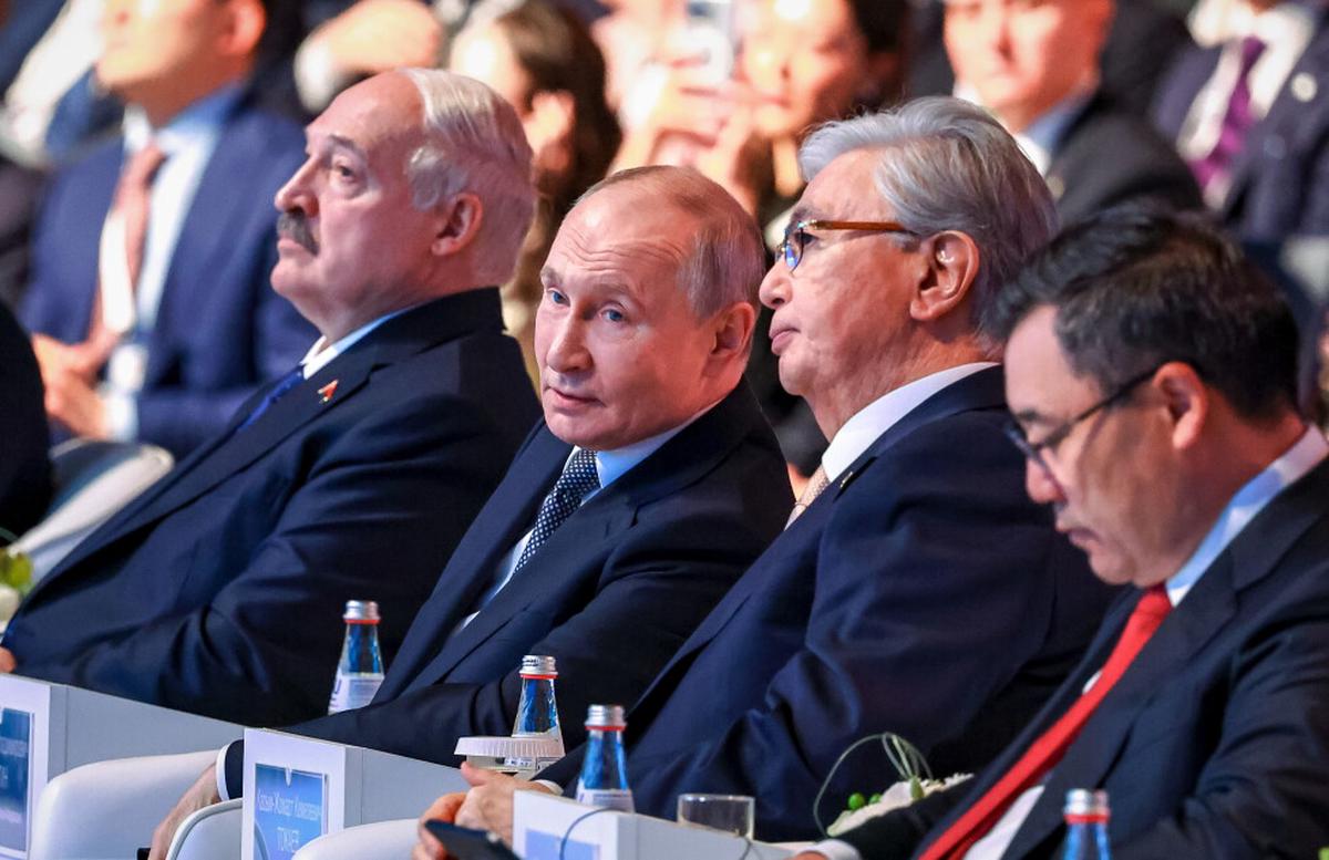 Grupo económico liderado por Rusia amenaza con suspender a Armenia por su candidatura a la UE