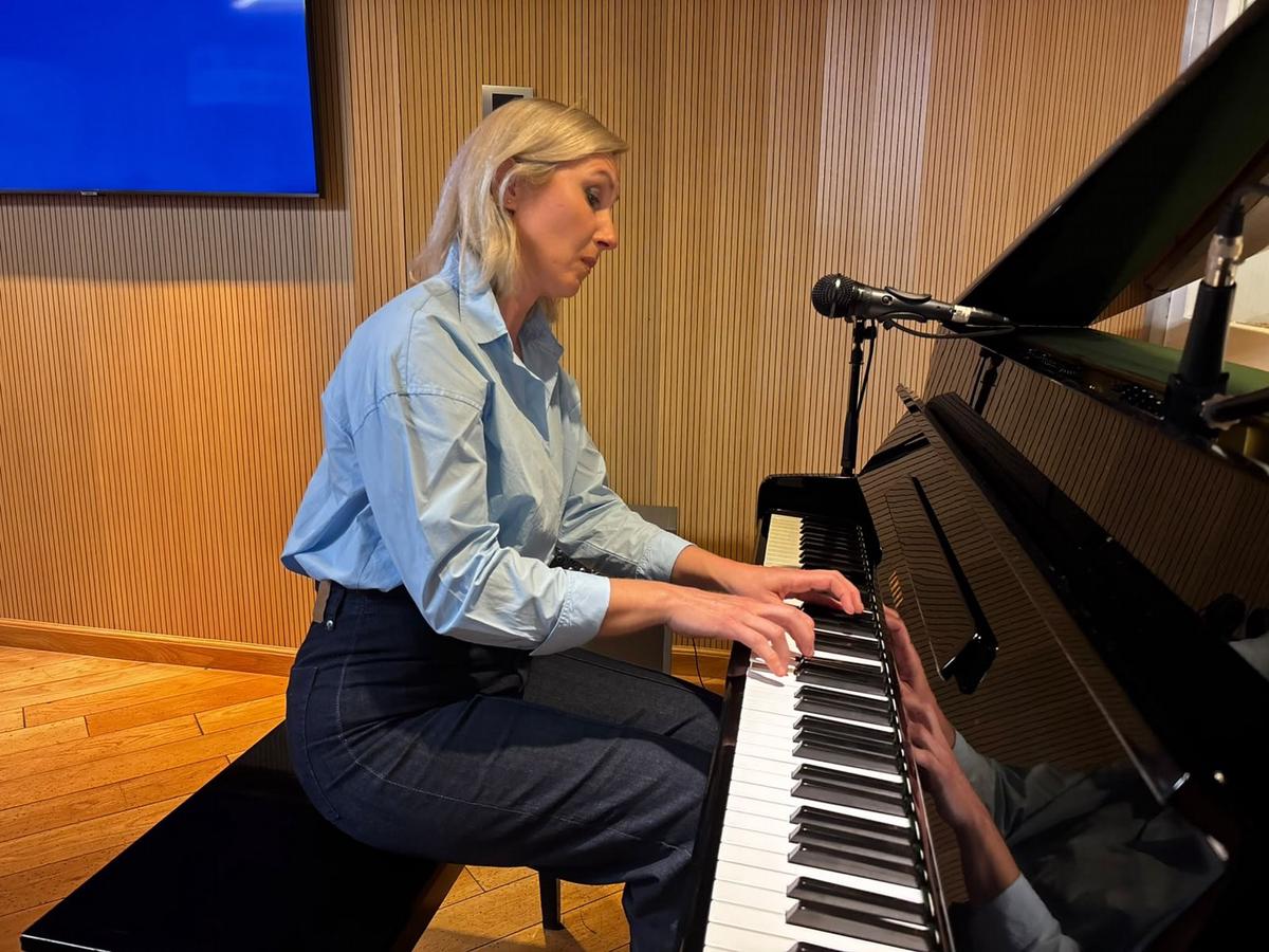 La pianista rusa se presenta con la Orquesta Sinfónica