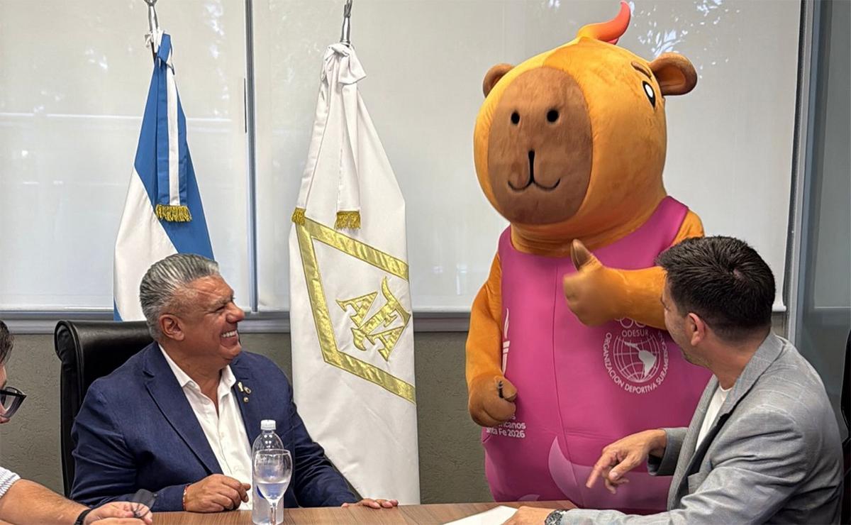 Acuerdo entre la AFA y Santa Fe para promover los Juegos Suramericanos 2026.