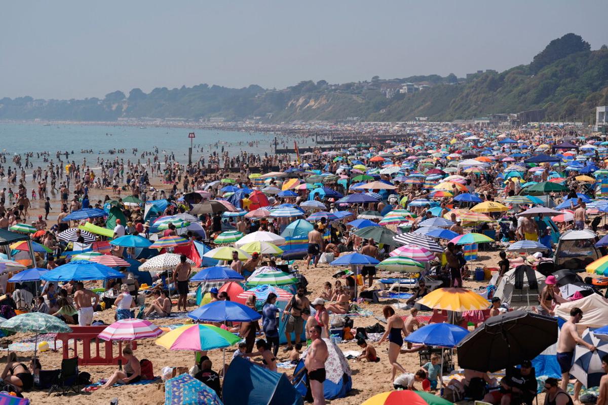 Una ola de calor excepcionalmente temprana rompe récords y causa muertes en Europa