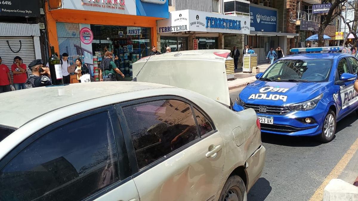 Impactante persecución tras un robo en Córdoba. (Foto: Gonzalo Carrasquera/Cadena 3)