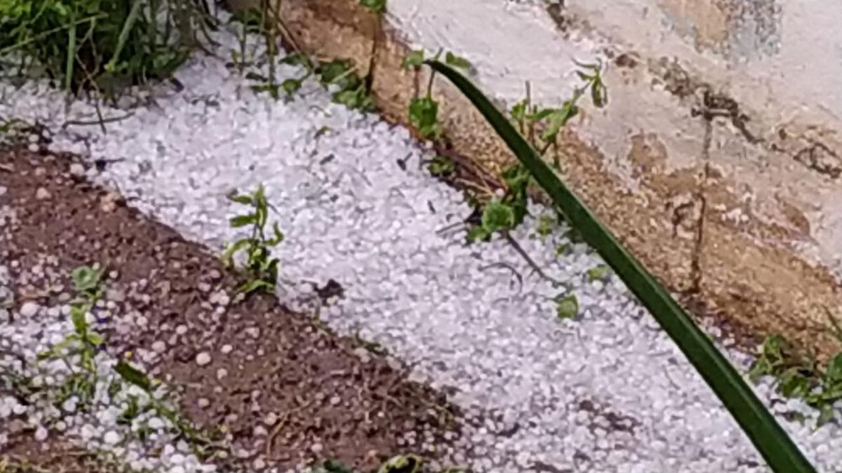 FOTO: El granizo sorprendió a Sampacho. (Gentileza Flavio Daniel Diaz)