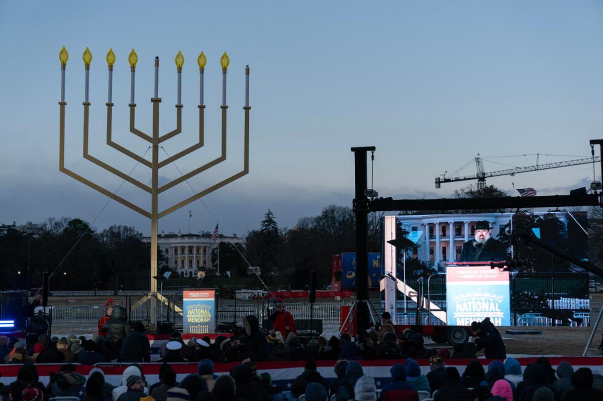 Apoyar a Israel no es prioridad para jóvenes judíos de EE.UU., revela sondeo AP-NORC