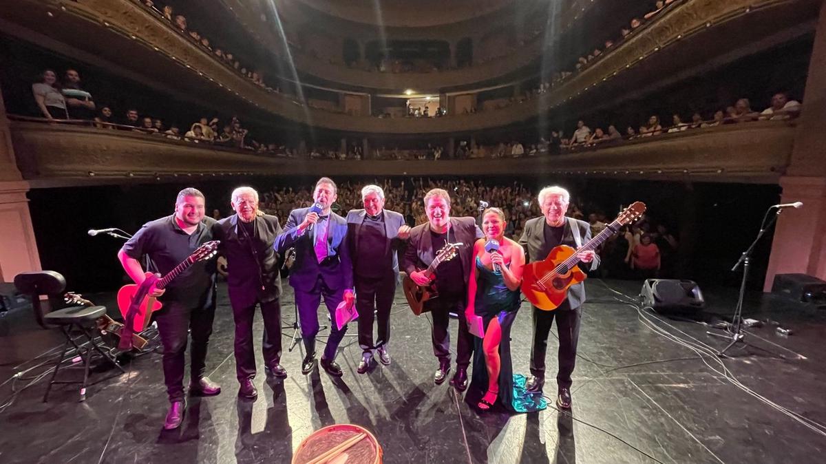 FOTO: Los 4 de Córdoba, en la celebración de San Jerónimo en el Teatro Real. 