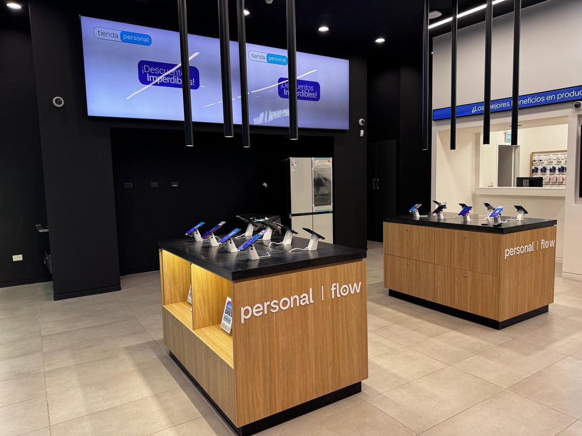 Así es la nueva tienda de Personal y Flow en la capital cordobesa. 