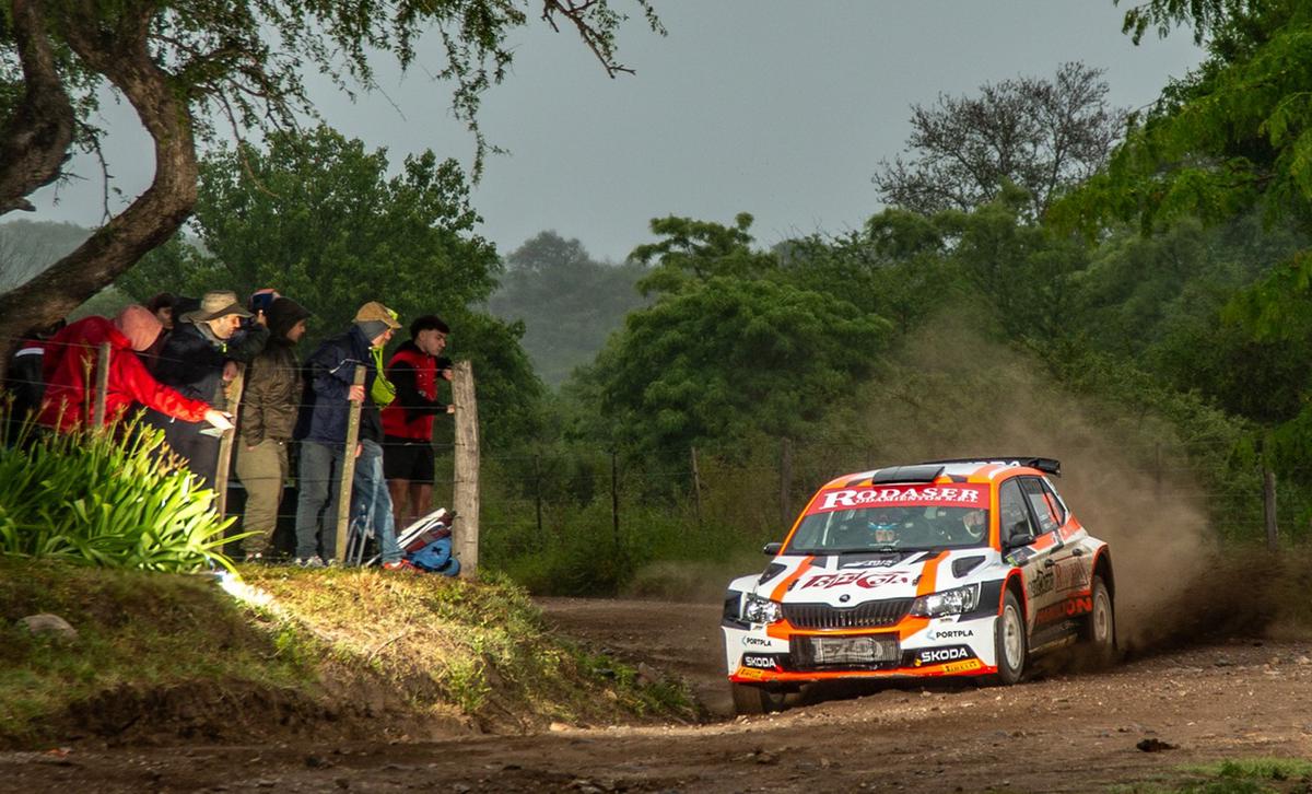 FOTO: Scuncio dejó plantado el duelo con Arceluz por la punta