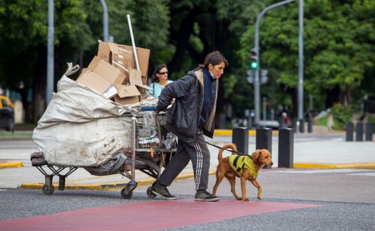 FOTO: La pobreza trepó a 52,9%, peor cifra en 20 años.