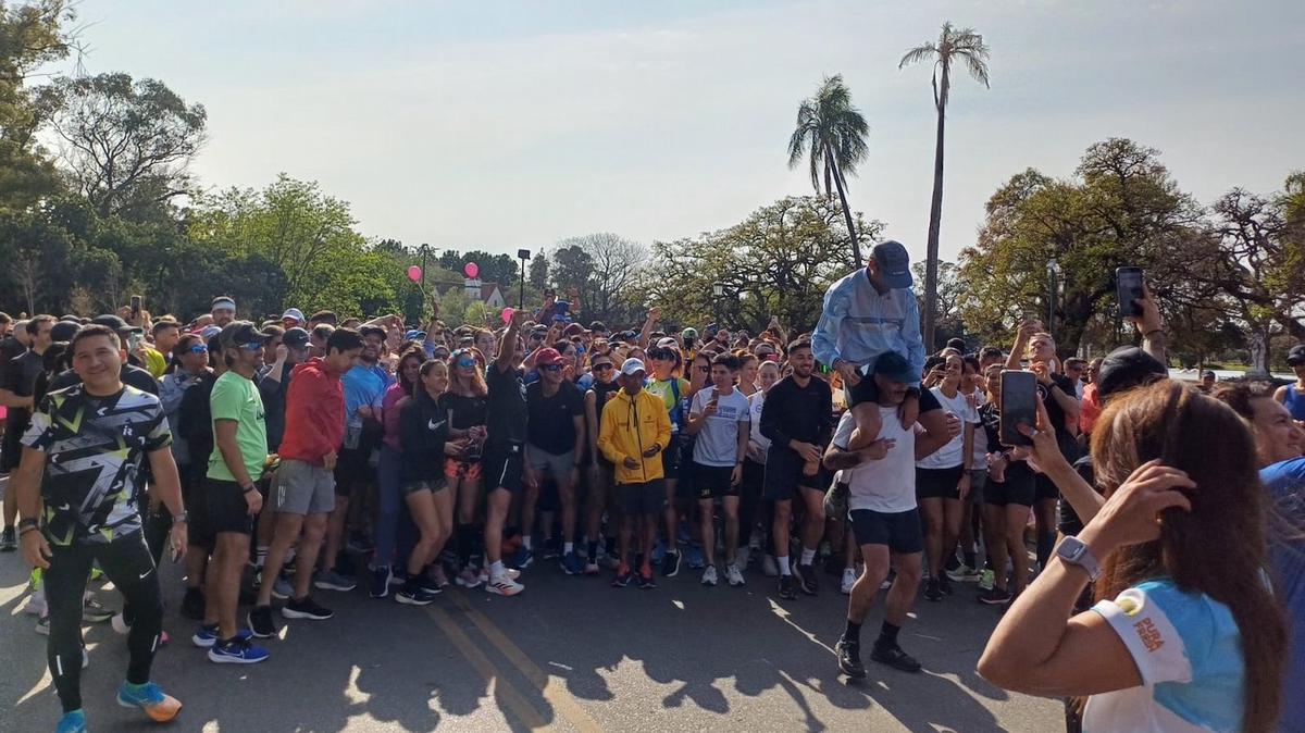 FOTO: Pitufollow correrá la maratón en Buenos Aires