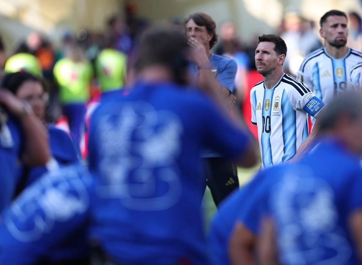 Luego del partido se vio muy emocionado a Messi.