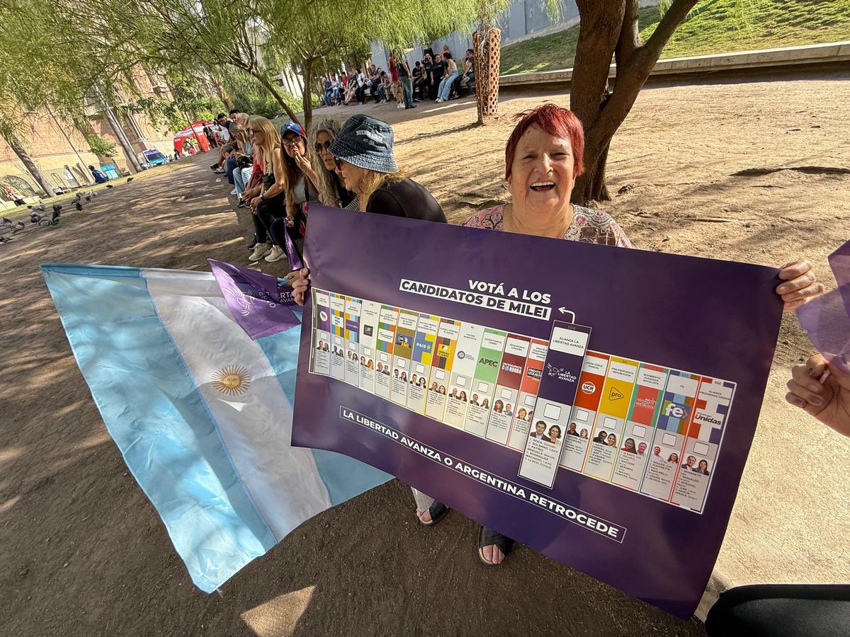 Milei en Córdoba: postales del cierre de campaña