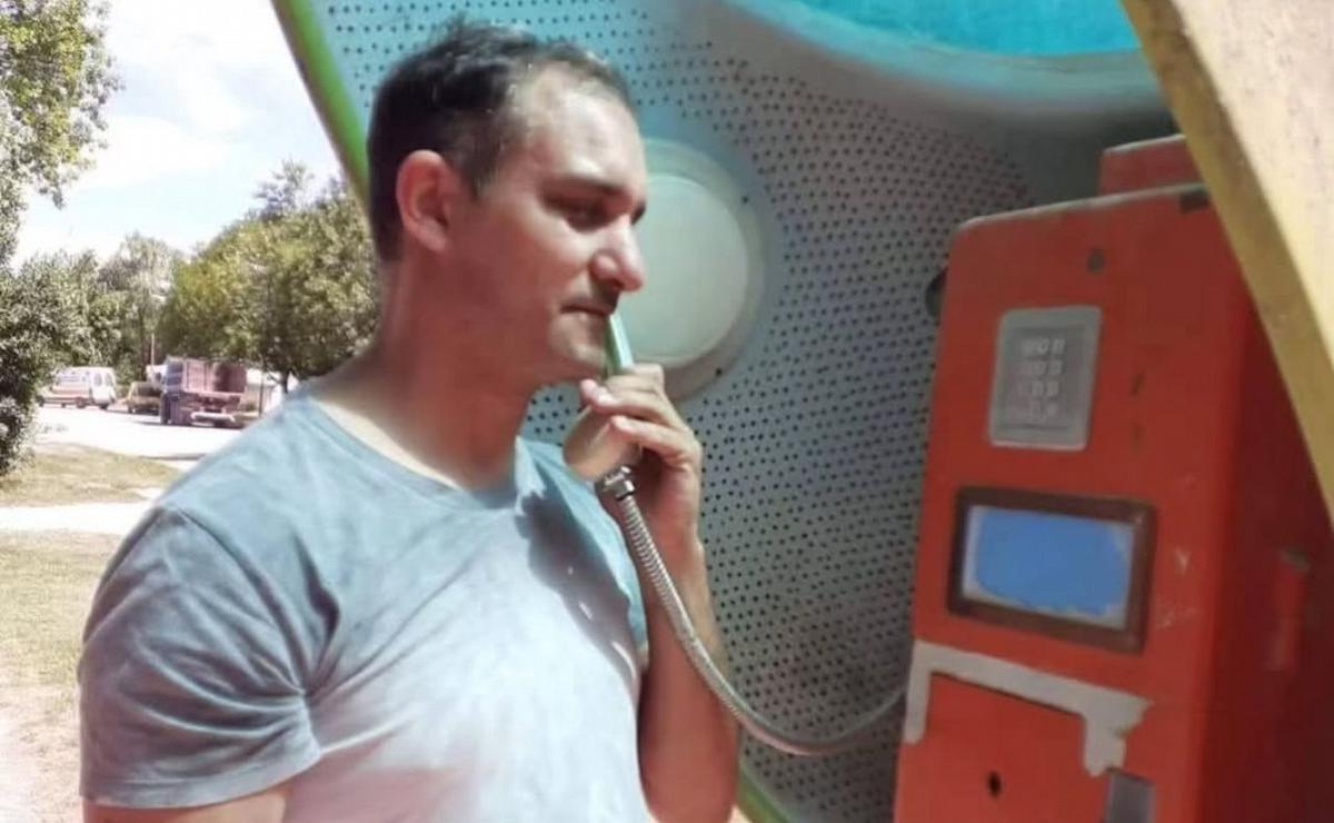 Recorre rutas y arregla teléfonos públicos: