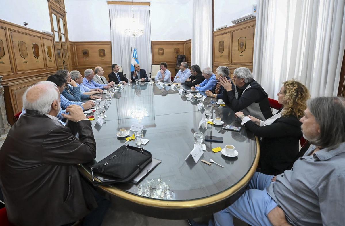 FOTO: El sector dialoguista de la CGT se reunió con Guillermo Francos. 