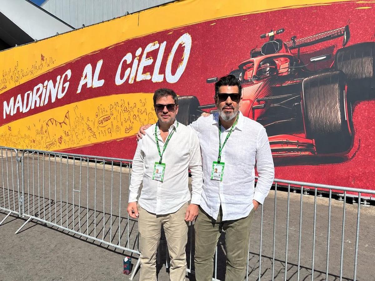 El Chino Turnes y el titular del Ente de Turismo, Valentín Díaz Gilligan.