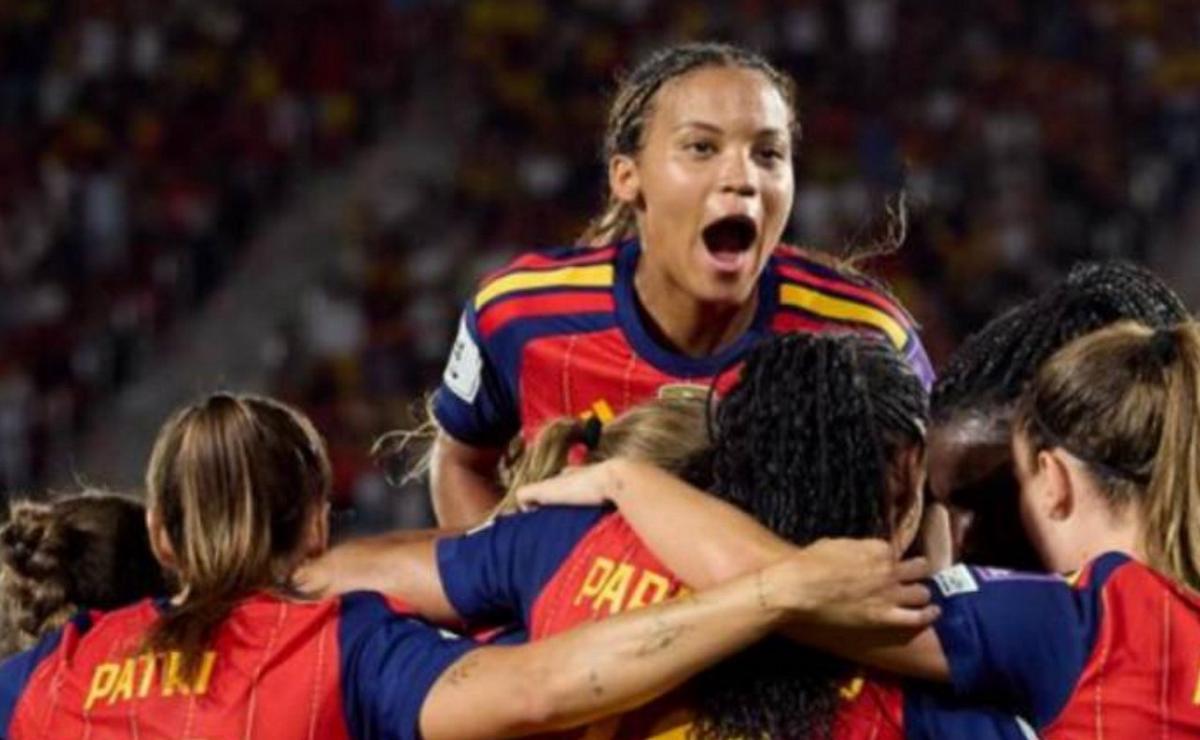 Selección española femenina de fútbol.