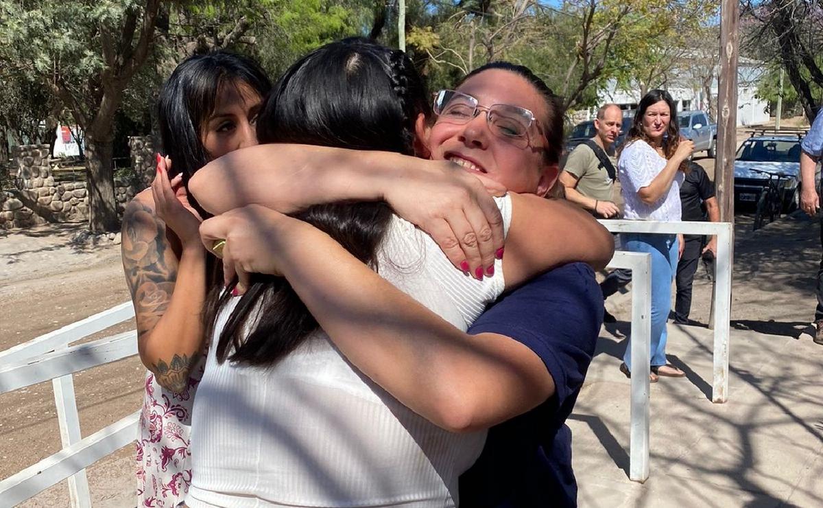 FOTO: Al casamiento asistieron familiares de los bomberos. (Foto: Daniel Cáceres/Cadena 3)