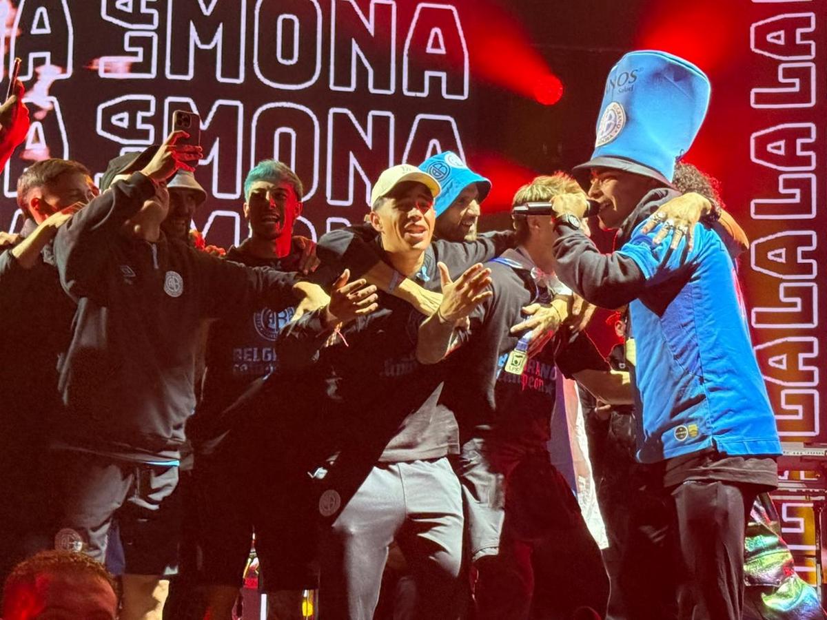 Belgrano festejó con La Mona y el Chino demostró que tambíen la rompe cantando
