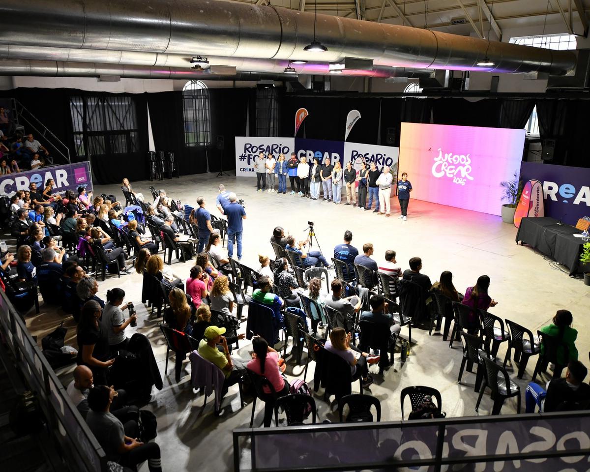 Una premiación durante los Juegos Crear
