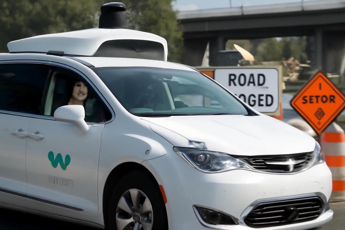 Waymo robotaxis en acción