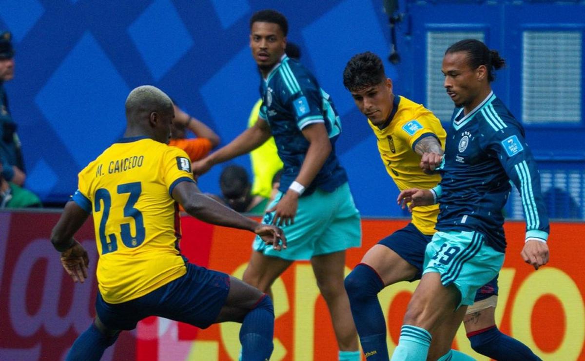 Ecuador y Alemania se enfrentan en el cierre de la fase de grupos. (Foto:@LaTri)