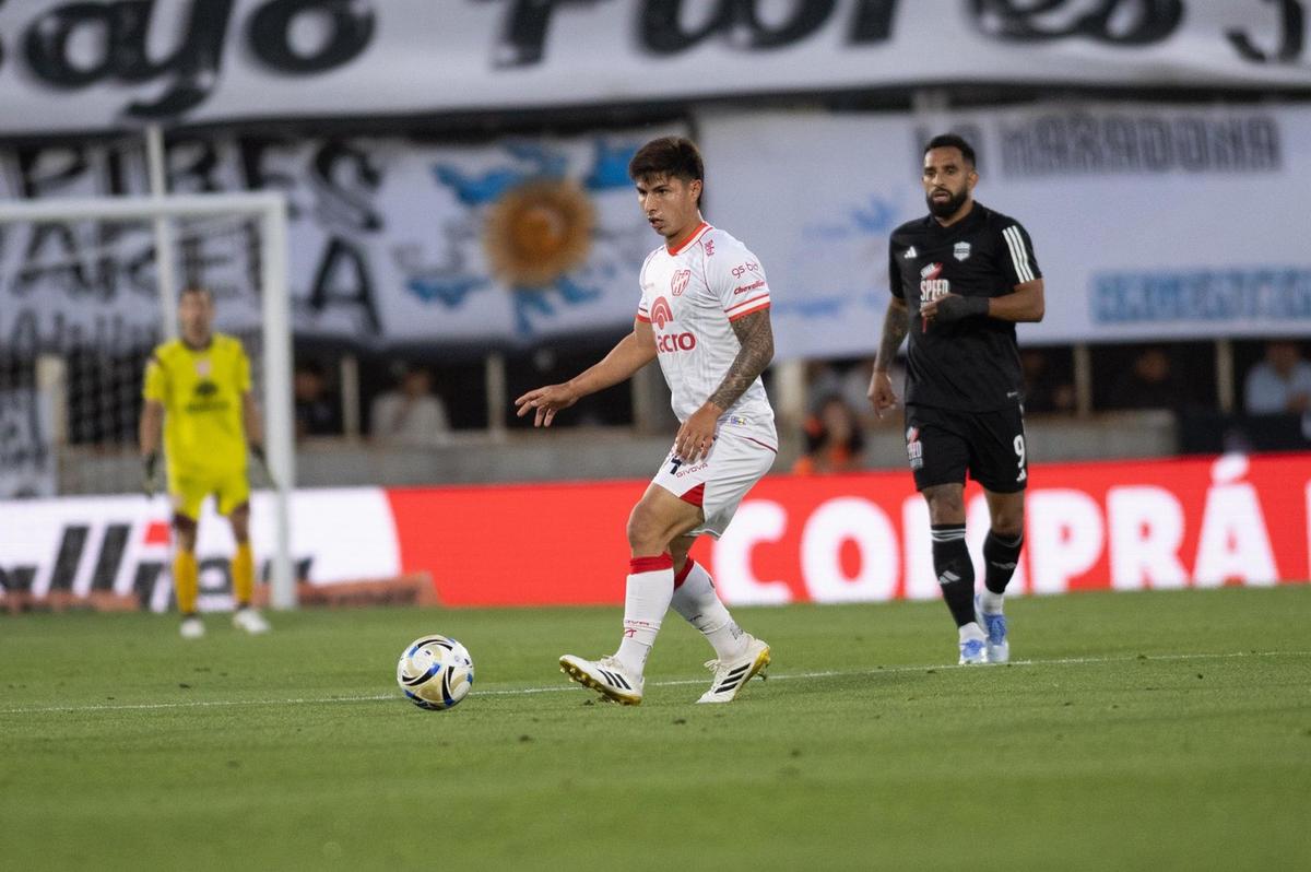 Instituto perdió con Riestra.